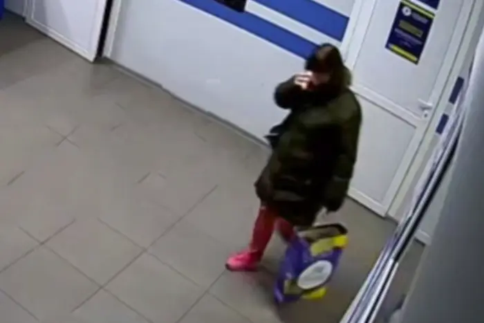 Podpalenia i dywersje w tyle. Dziennikarka śledcza dała rady przewoźnikom, którzy przyjmują przesyłki