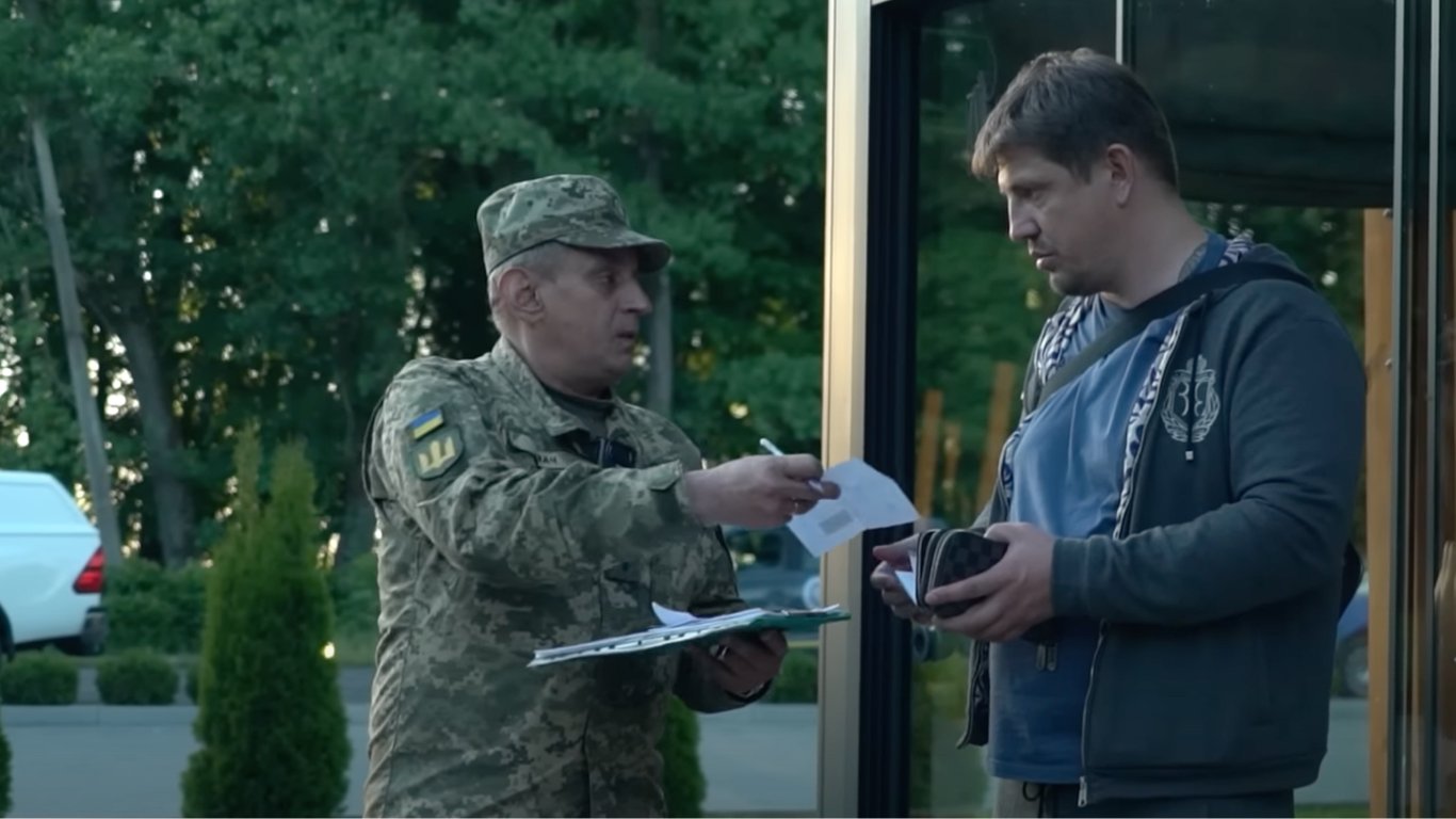 Вручення повістки — які правила діють влітку 2025 року
